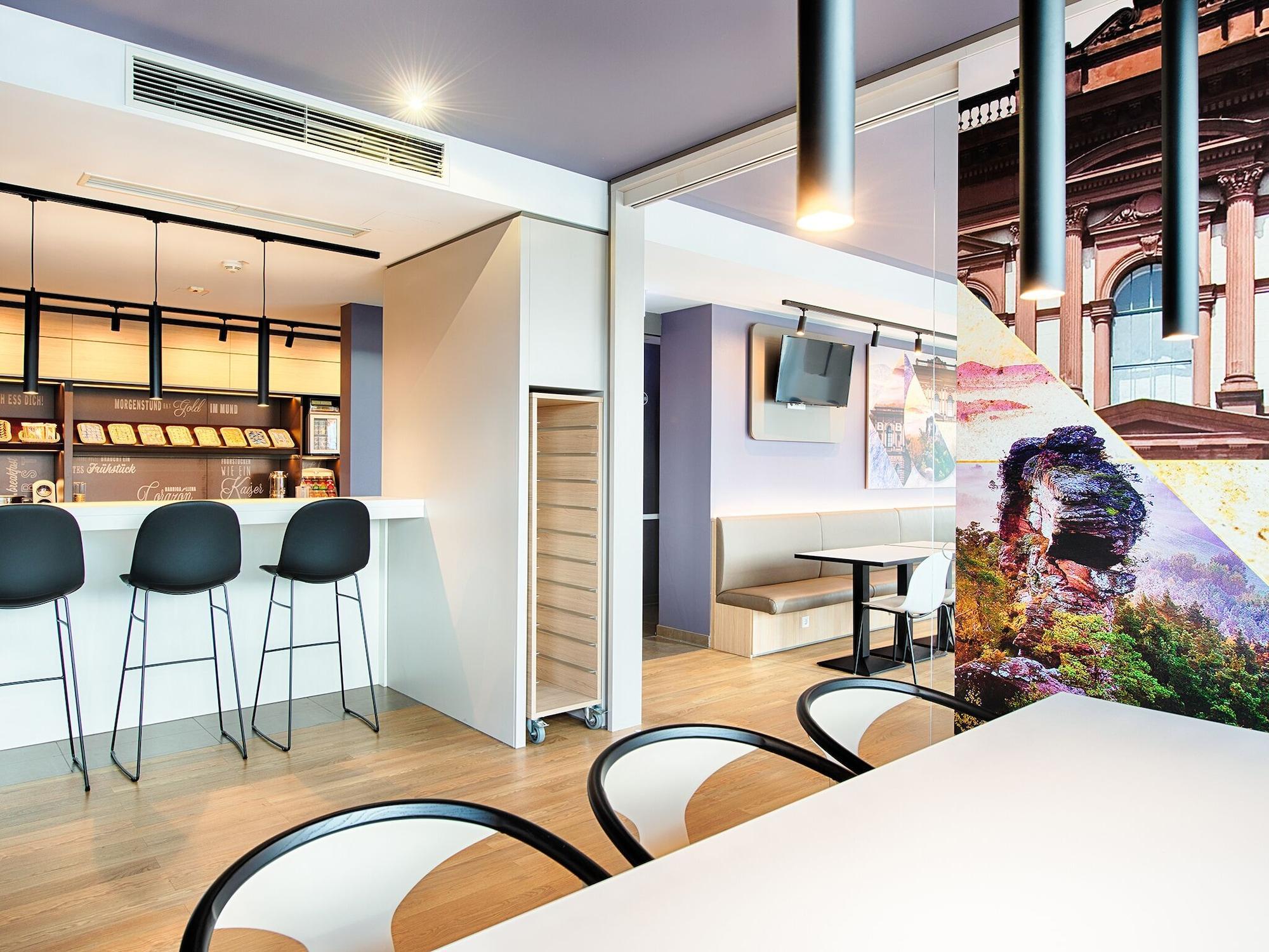 B&B Hotel Kaiserslautern Ngoại thất bức ảnh
